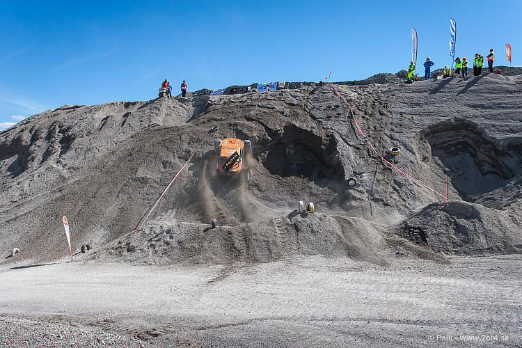 Martin Michaelsen, Insane