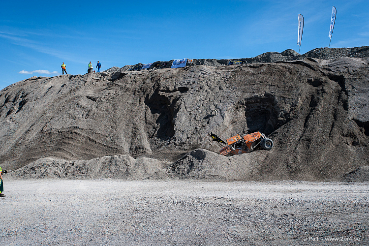 Martin Michaelsen, Insane