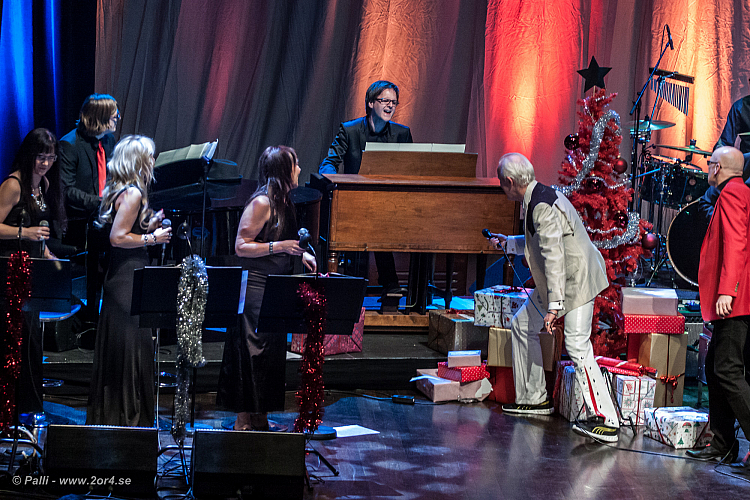 Försiktigt, han verkar aggressiv.