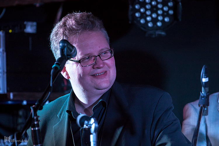 Græni Hatturinn - Sigurður Flosason