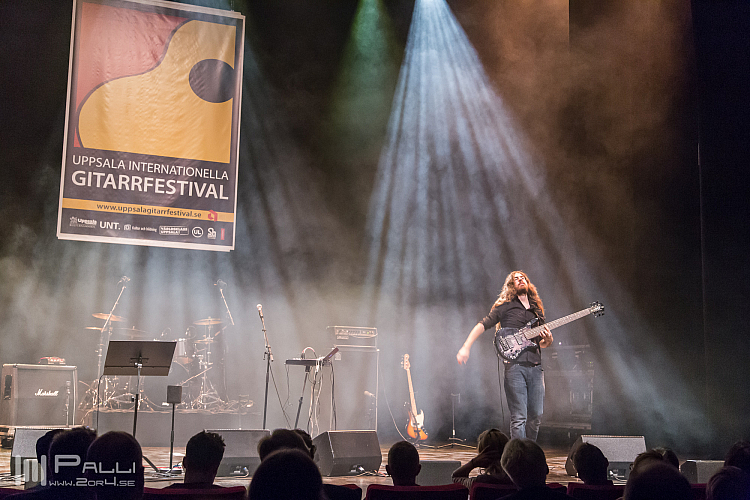 Jennifer Batten band