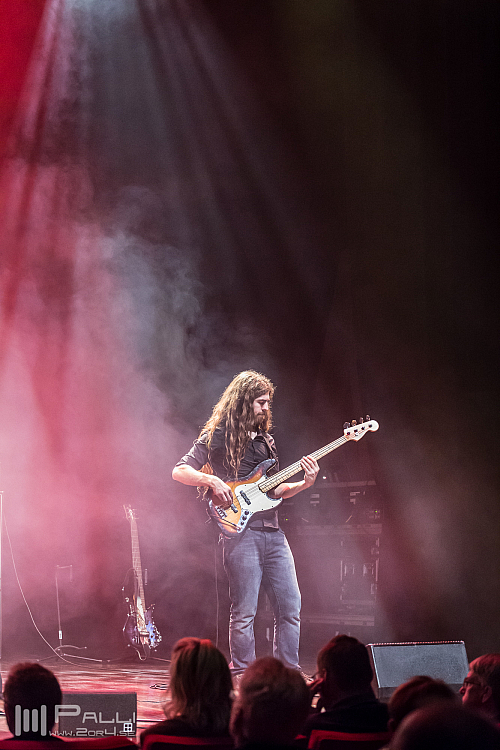 Jennifer Batten band