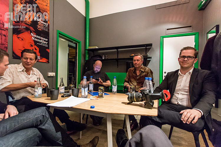 BEAT FUNKTION
Backstage