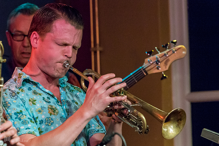 BEAT FUNKTION -  Karl Olandersson