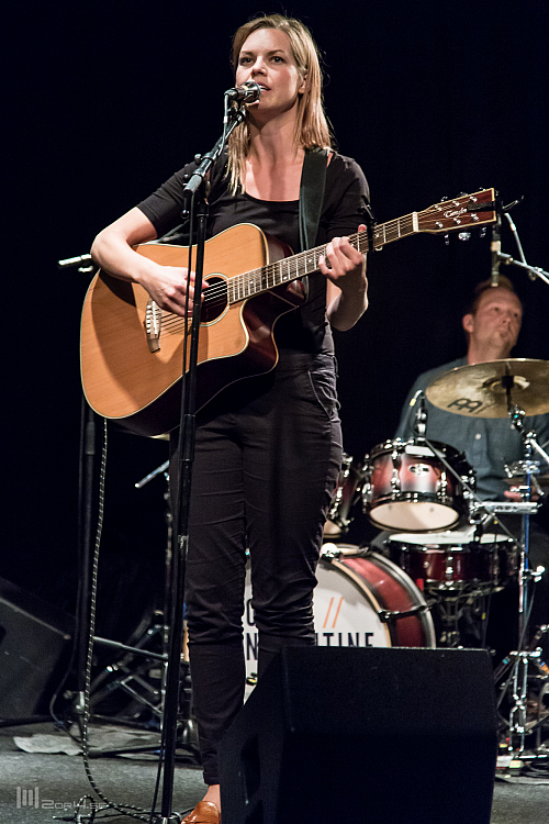 Miranda de Verdier med kompband