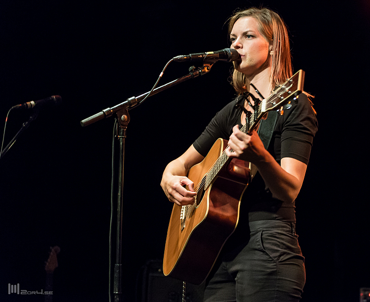 Miranda de Verdier med kompband