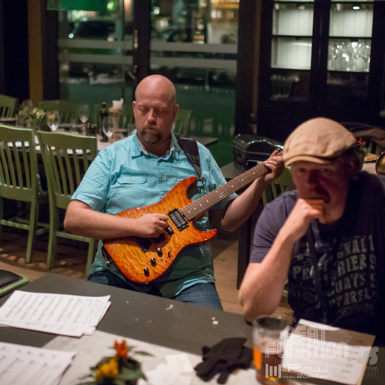 Johan Öijen, Olle Thunström