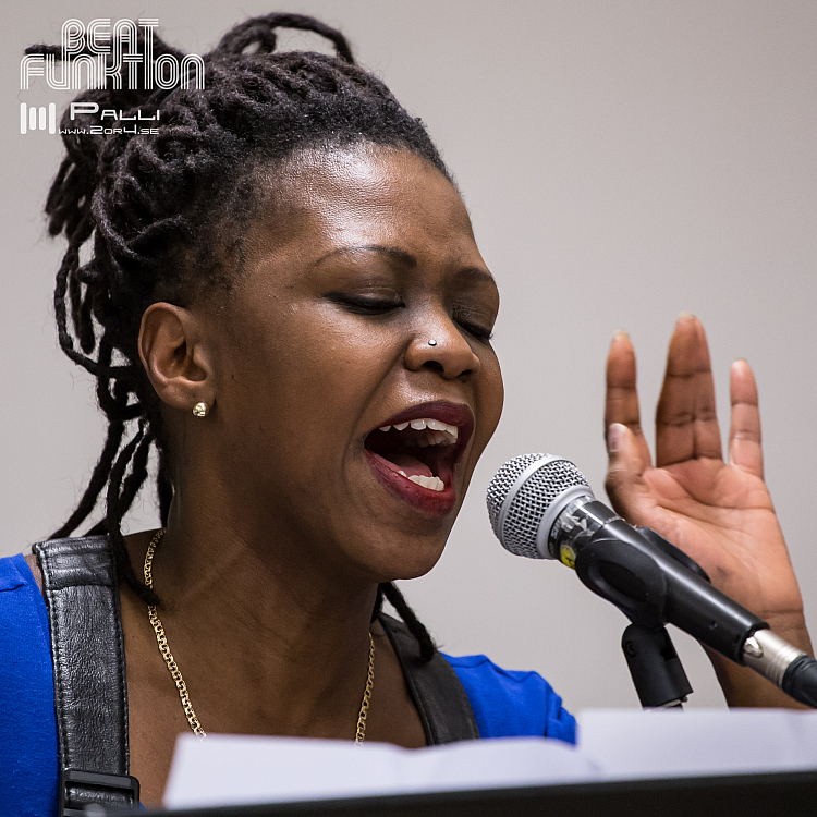 BEAT FUNKTION
Sani Gamedze