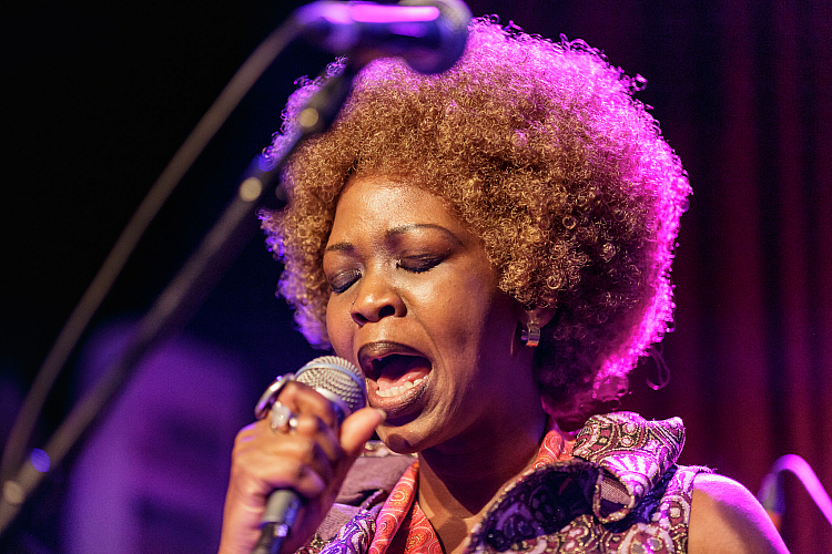 BEAT FUNKTION på Fasching. Sani Gamedze.