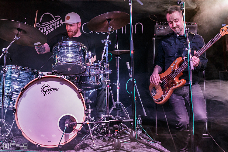 Sögur um lífið, Bassi Ólafsson,  Guðni Finnsson