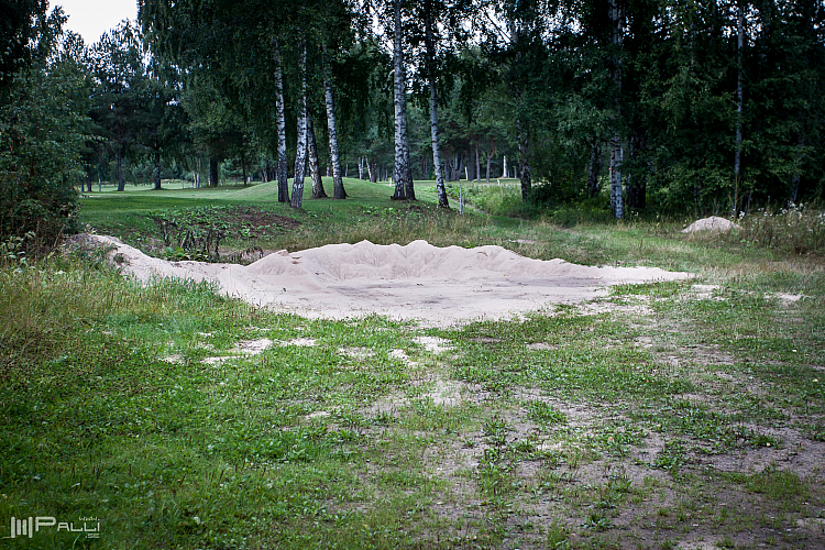 Sandhögarna intill Kåbo golfbana är borta