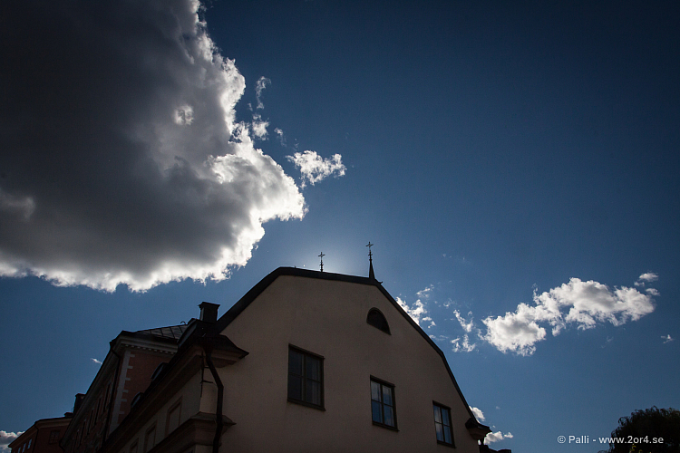 Vid Gamlatorget - Valvgatan intill Fyrisån