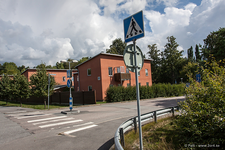 Uppsalahems lådor vid Malmavägen