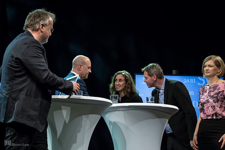 Och då sa jag till den där löljiga hästsvansen "Det är faktiskt jag som ..."