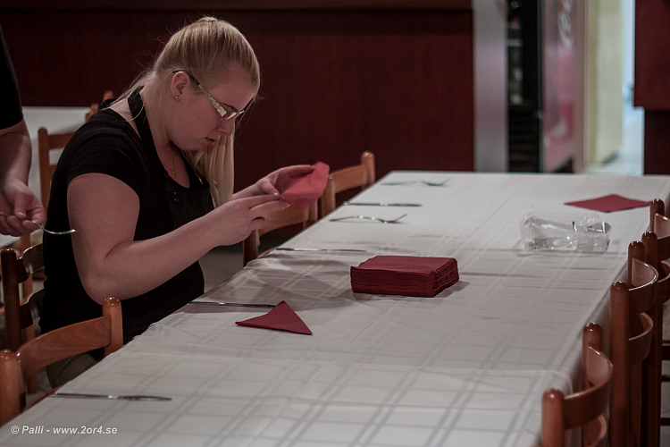 Servetter ska vikas.