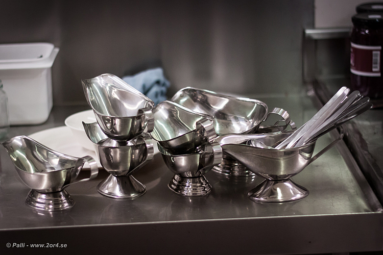 Skålar för smält fett.