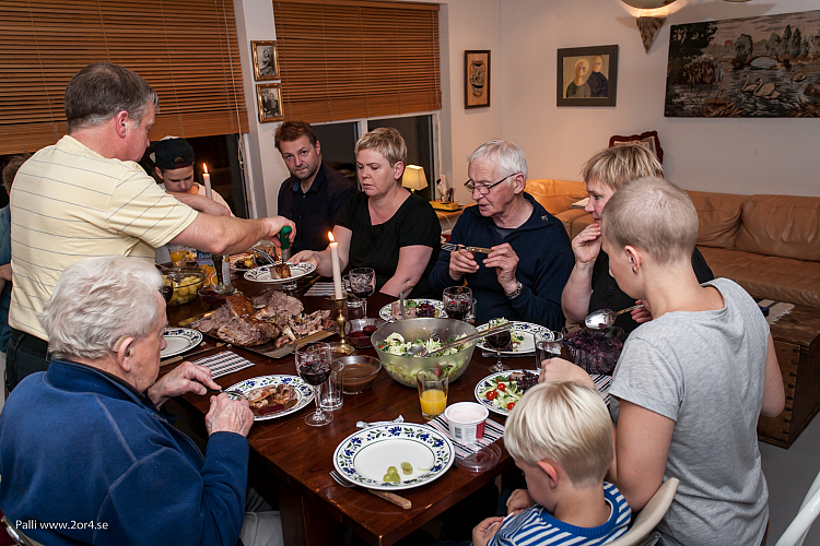 Lambasteik í Vallakoti