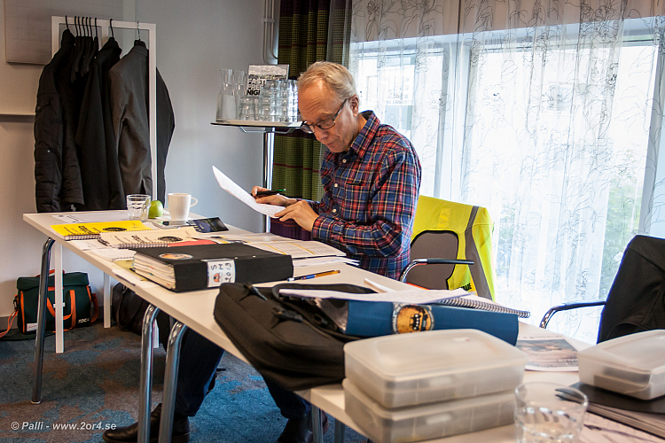 Fredag på torget och i headkvarteret