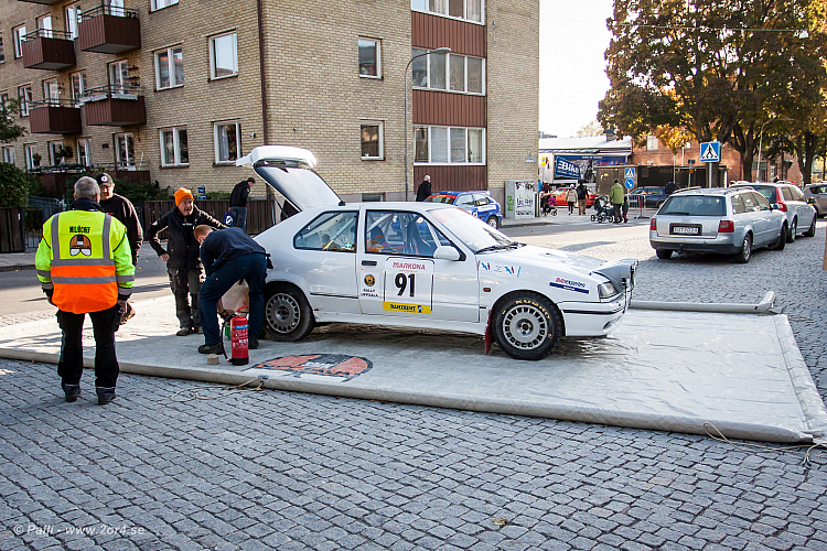 Fredag på torget och i headkvarteret