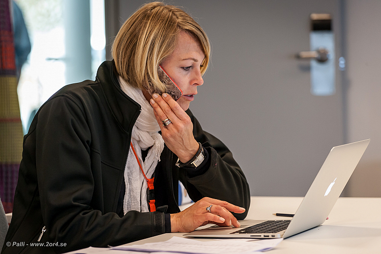 Fredag på torget och i headkvarteret
