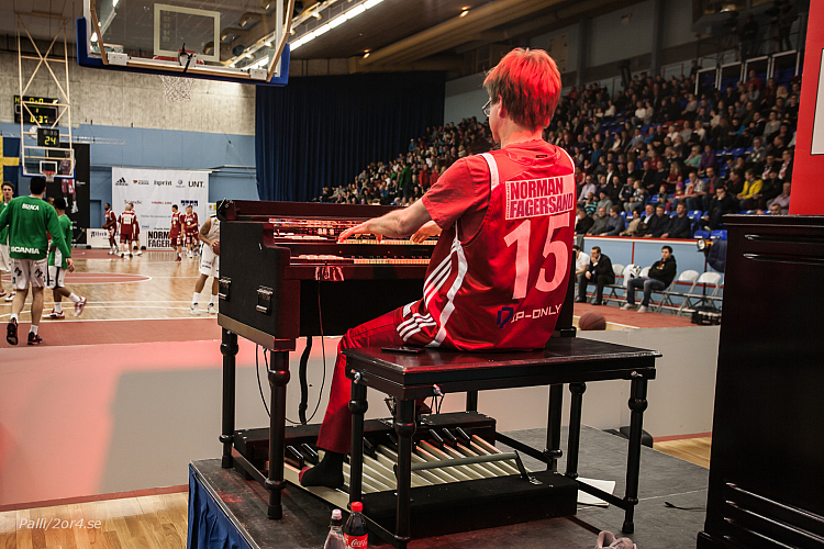 Andreas kompar för fullt!