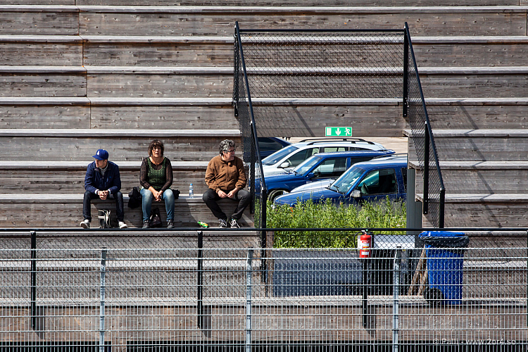 Publiken och parkeringen!