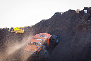 Martin Michaelsen, Insane