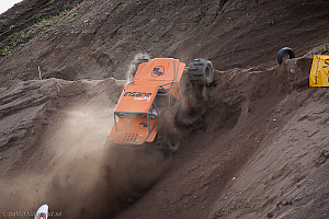 Martin Michaelsen, Insane