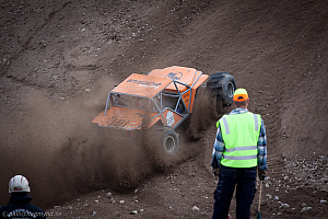 Martin Michaelsen, Insane