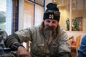 R8 tar Frukost på Akuryri