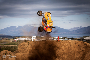 Martin Michaelsen, Insane