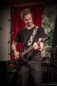 Chant of Absent på Grand