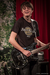 Chant of Absent på Grand