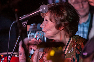 Helena Eyjólfsdóttir - Græni Hatturinn