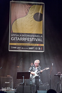 Jennifer Batten band