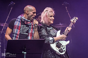 Jennifer Batten band