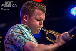 BEAT FUNKTION
Karl Olandersson