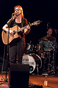 Miranda de Verdier med kompband