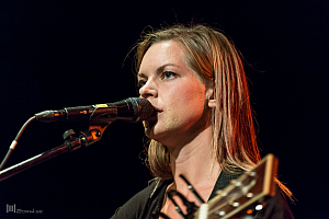 Miranda de Verdier med kompband