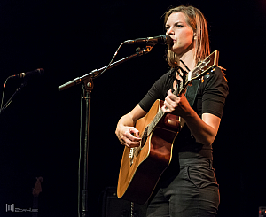 Miranda de Verdier med kompband