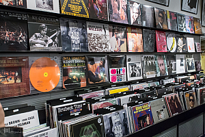 Trinity på Plugged Records