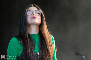 Flora Cash, Shpresa Lleshaj