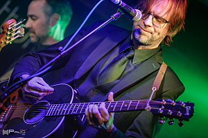 Sögur um lífið á Græna Hattinum 5 maí