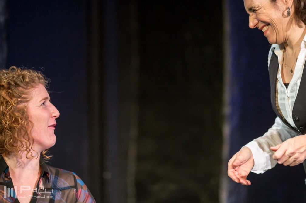 The Naked Stage Lisa Rowland, Regina Saisi