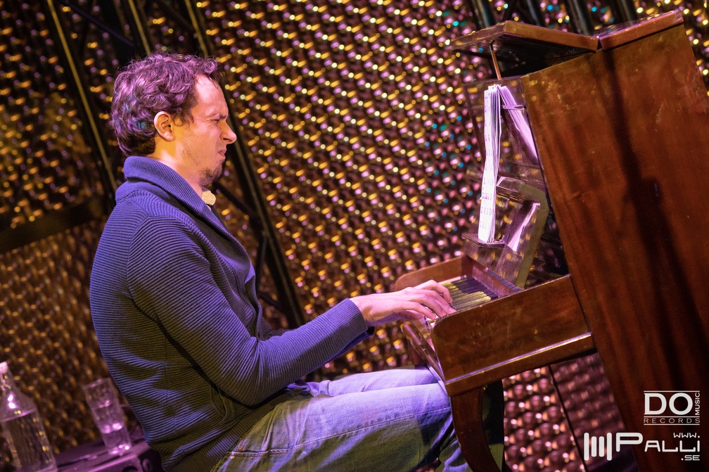 190108 img 179711 (3321 besök) Cajsa Zerhouni på JazzPool 8 januari 2019.
Cajsa Zerhouni, sång
Mattias Lindberg, piano
Arvid Jull... 190108 img 179711