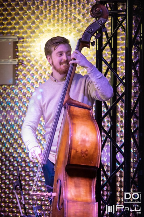 Arvid Jullander (3784 besök) Cajsa Zerhouni på JazzPool 8 januari 2019.
Cajsa Zerhouni, sång
Mattias Lindberg, piano
Arvid Jull... Arvid Jullander