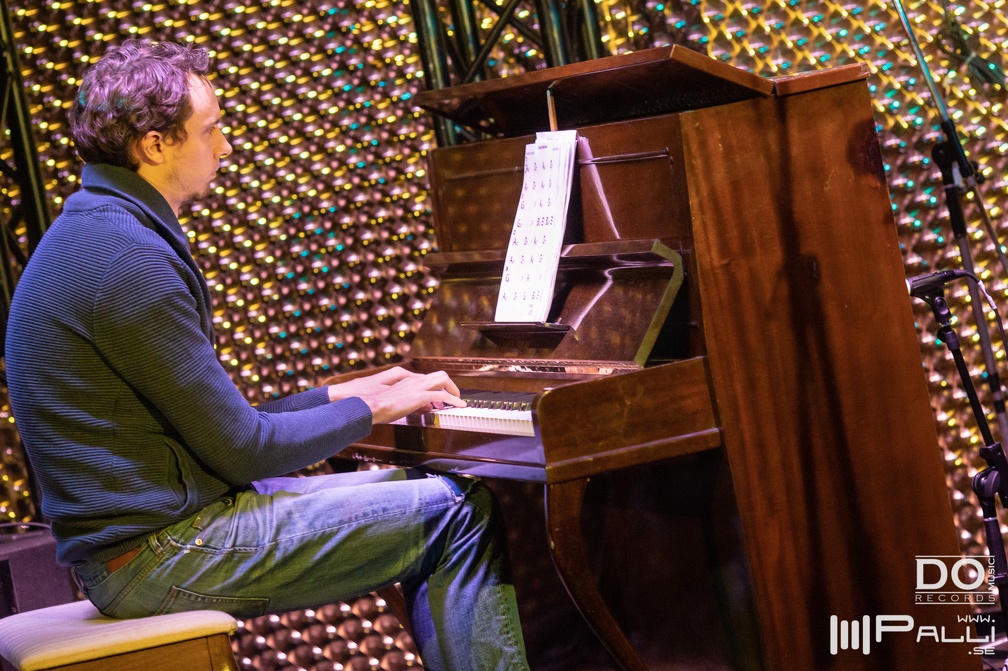 Mattias Lindberg (3322 besök) Cajsa Zerhouni på JazzPool 8 januari 2019.
Cajsa Zerhouni, sång
Mattias Lindberg, piano
Arvid Jull... Mattias Lindberg