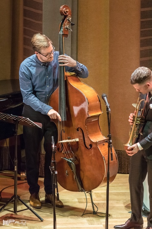 Martin Sjöstedt och Karl Olandersson (3922 besök) Karl Olanderssons konsert i Stockholms Konserthus, Grünewaldsalen. Releaase av albumet "Simple As T... Martin Sjöstedt och Karl Olandersson