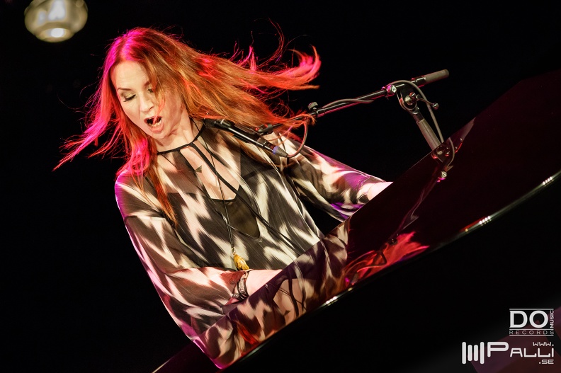 Judith Owen (2722 besök) Judith Owen Band, Södra Teater, Stockholm 1 of October 2018.
ID: 181001_img_174013 Judith Owen