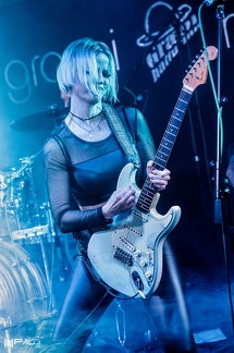 Beebee and the bluebirds